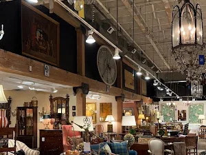 The Antique And Artisan Gallery