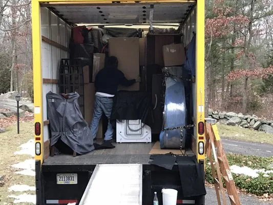 American Relocators INC