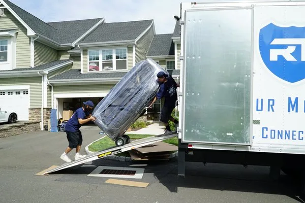 Rt Relocation LLC