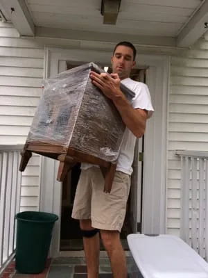2 Young Studs Moving LLC